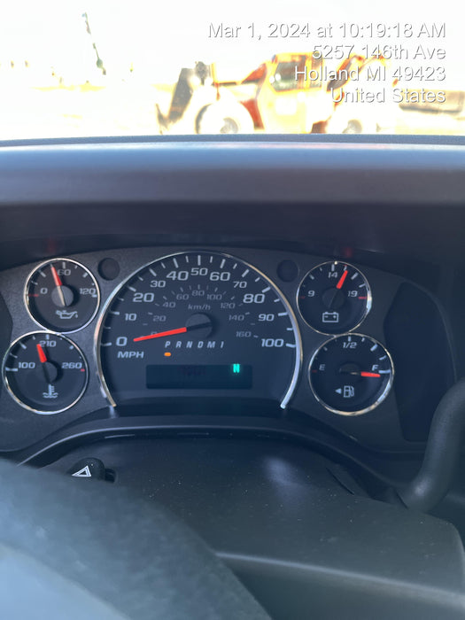 2023 CHEVROLET Express Van - Rental