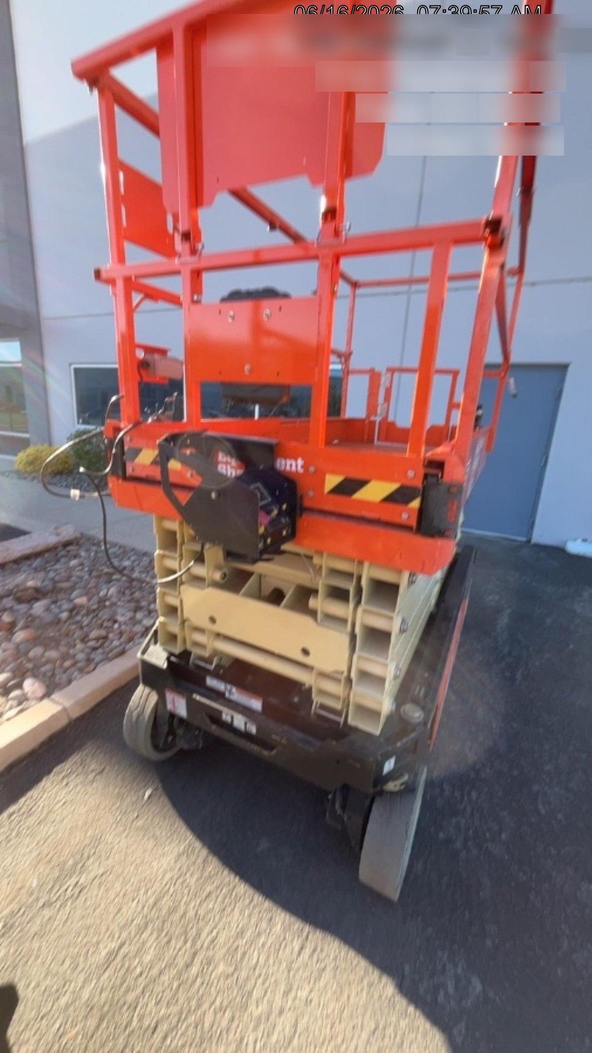2022 JLG ES3246