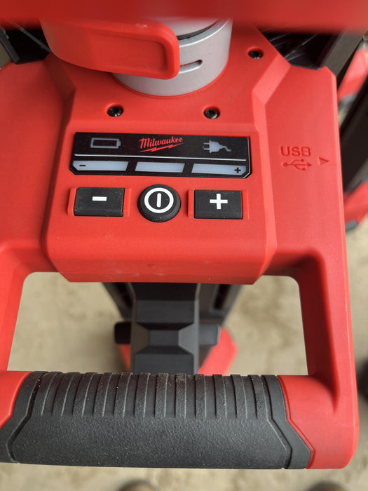 2022 MILWAUKEE 2136-20