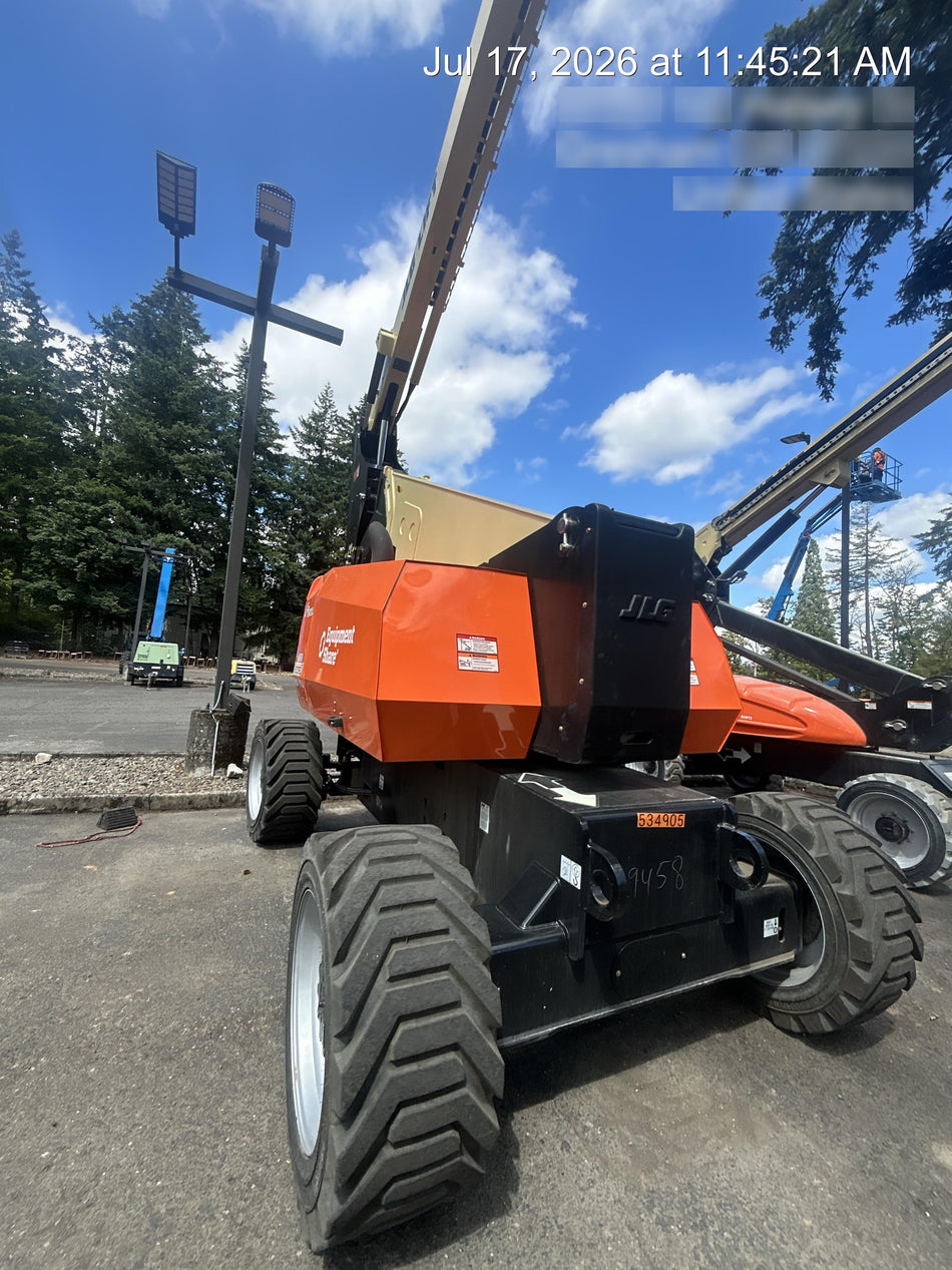 2025 JLG 800AJ
