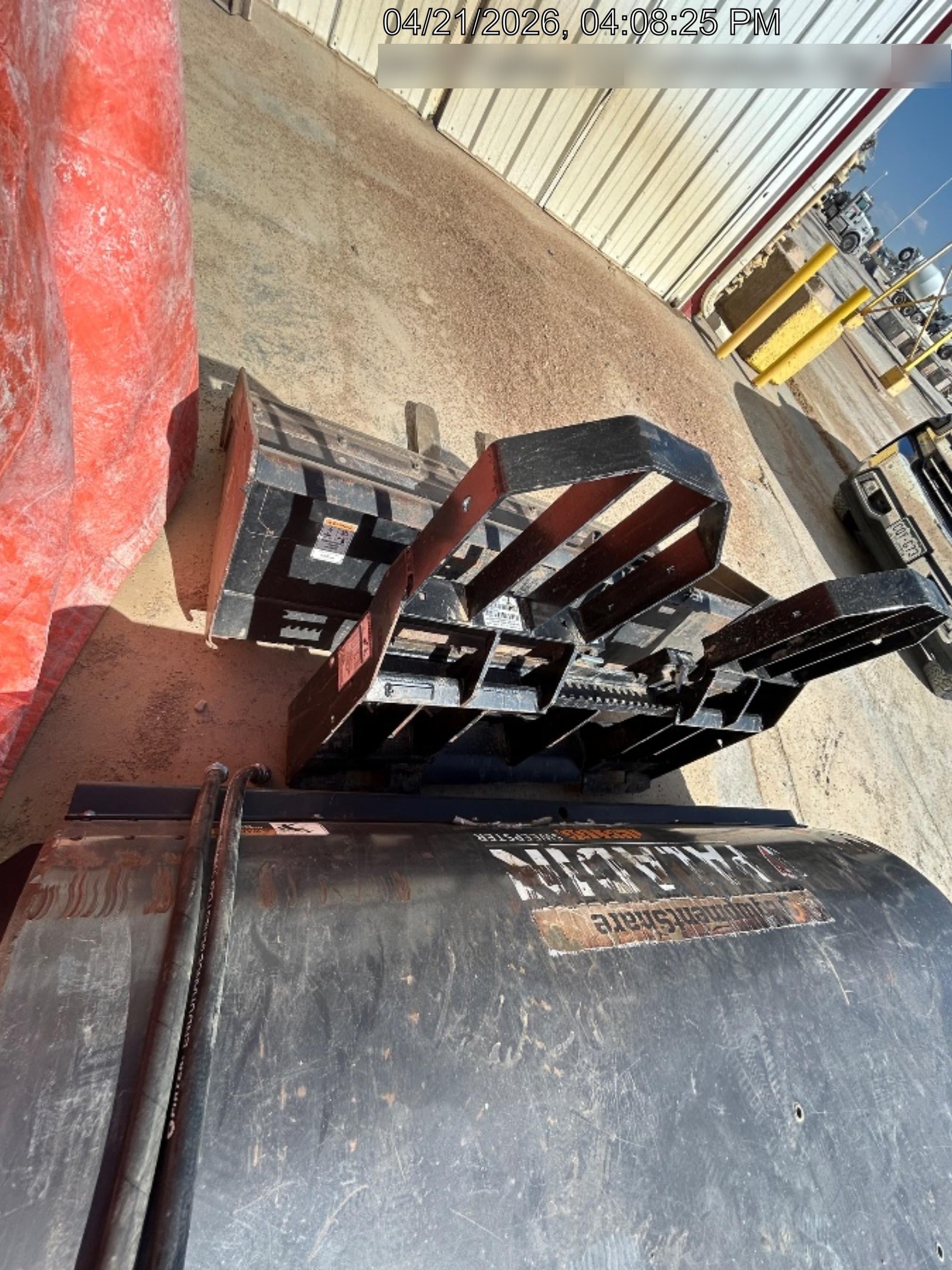 2022 TAKEUCHI 48" Pallet Forks - Takeuchi