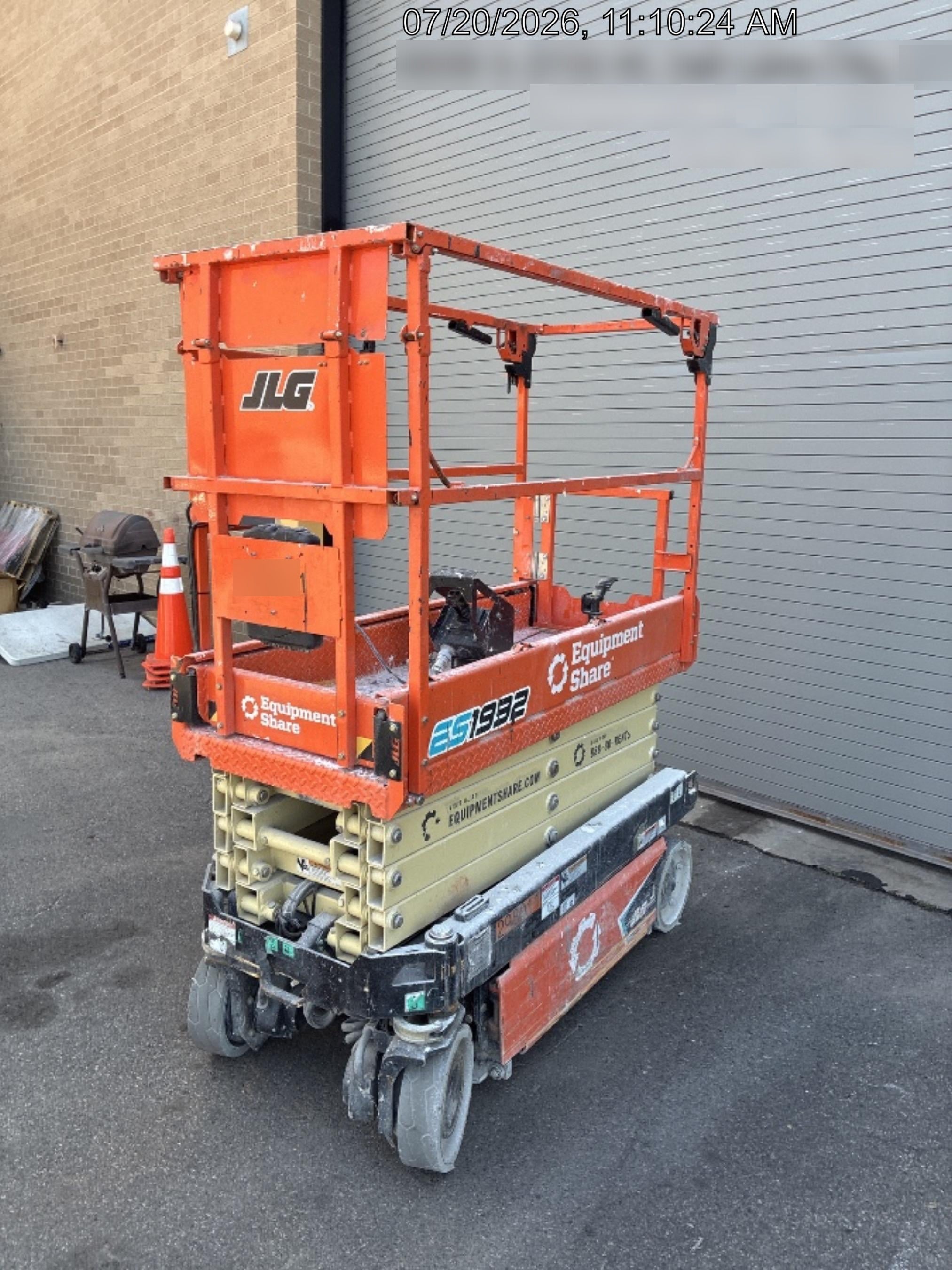 2023 JLG ES1932
