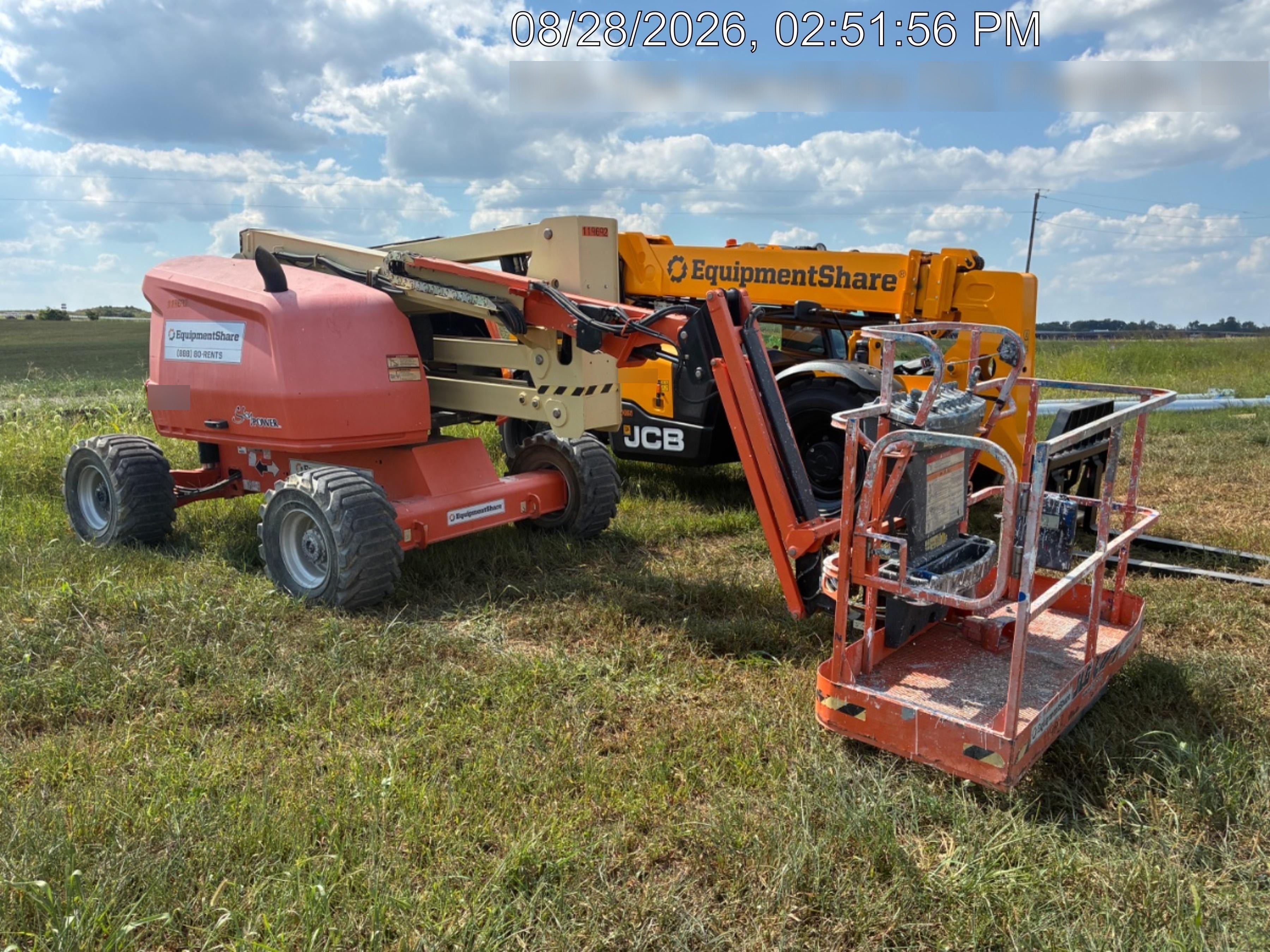 2021 JLG 450AJ