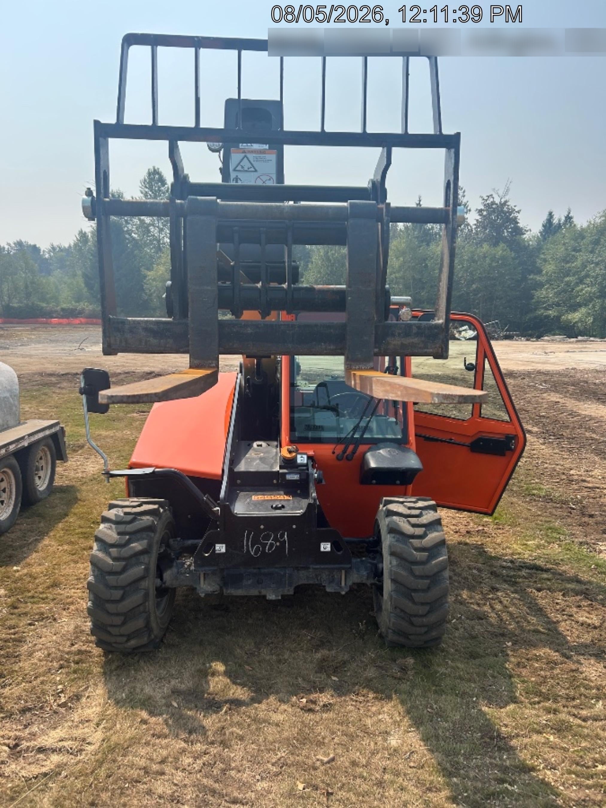 2025 JLG 519