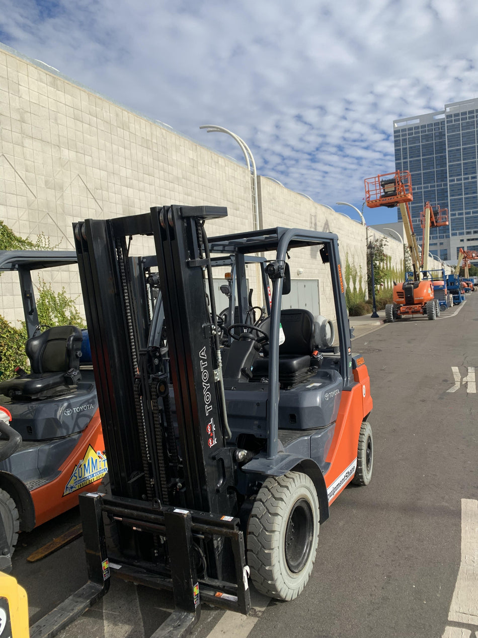 2022 TOYOTA 50-8FGU25
