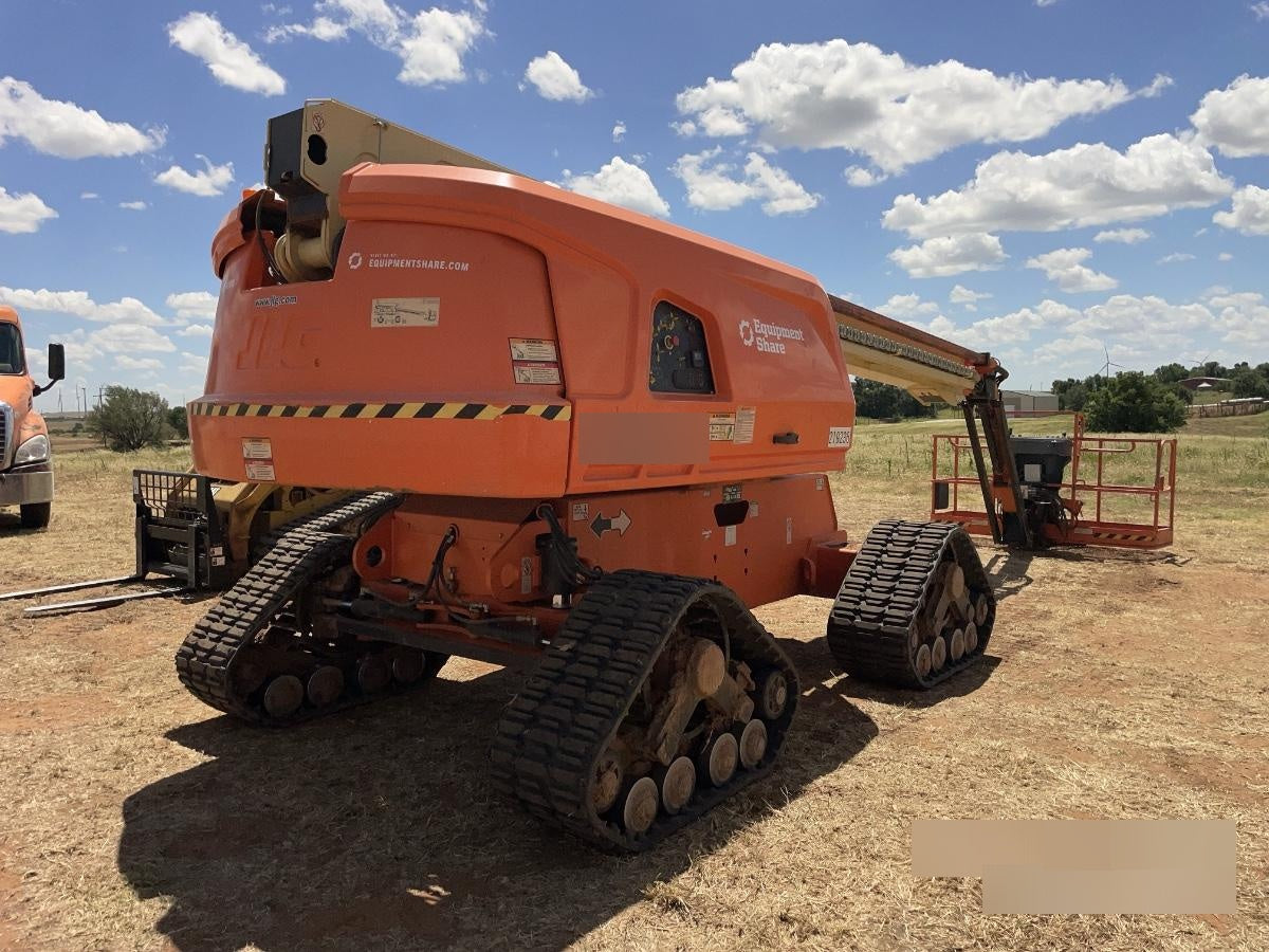 2022 JLG 660SJ Quad Track