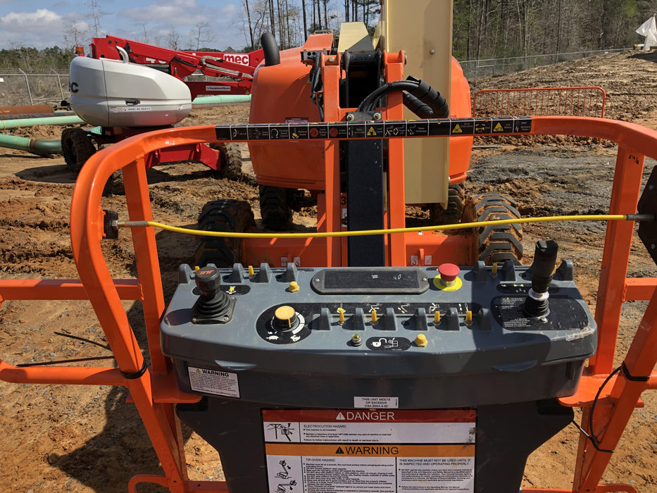 2019 JLG 450AJ