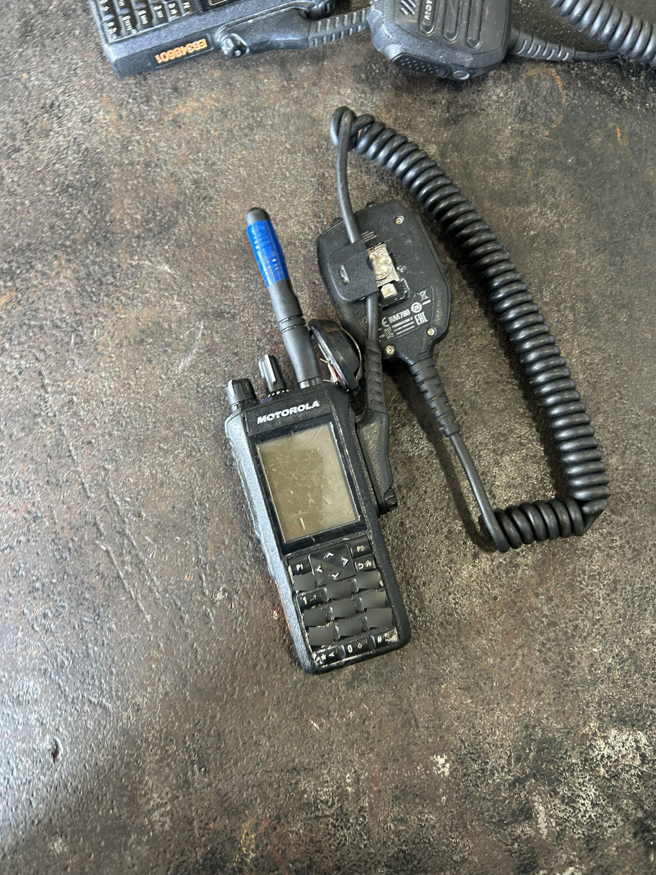 2023 MOTOROLA R7 DISPLAY