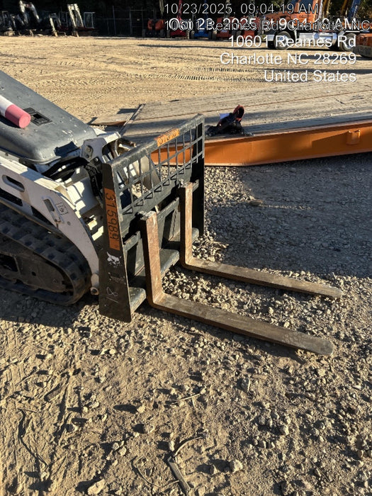 2023 BOBCAT 36" Mini Skid Steer Fork Carriage - Bobcat