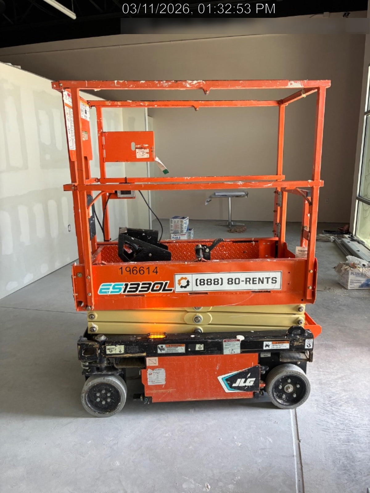 2021 JLG ES1330L