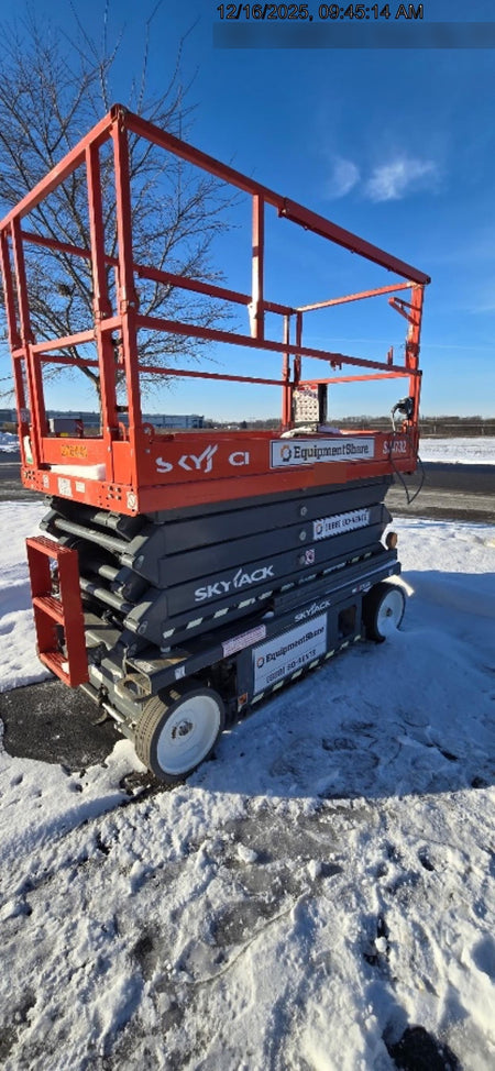 2023 SKYJACK SJ4732