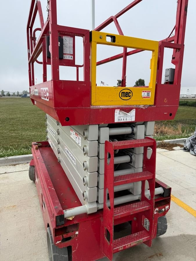 2021 MEC 4046SE