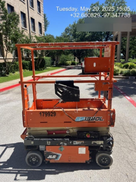 2021 JLG ES1330L