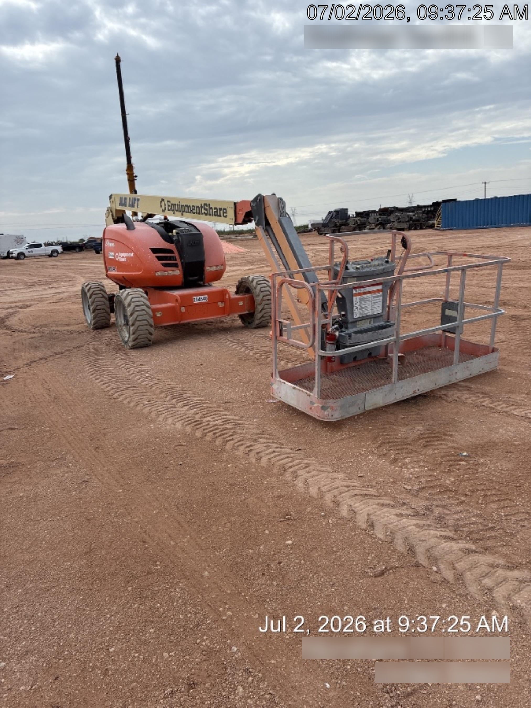2023 JLG 600AJ
