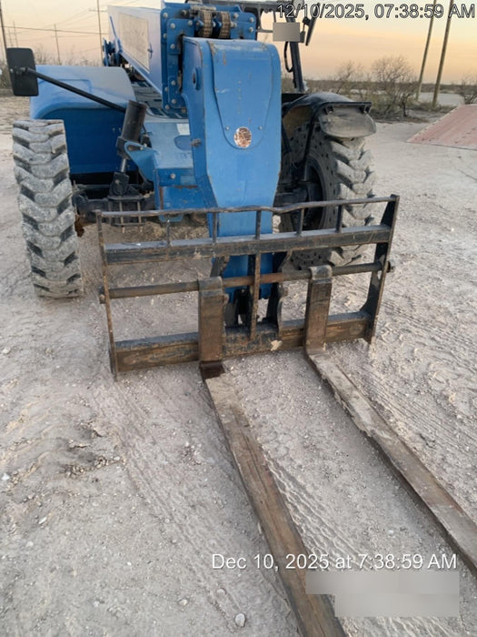 2017 Genie GTH-844 Genie GTH 844, Solid Tires, 60" carriage, Open ROPS