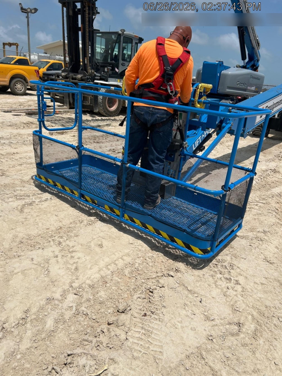 2023 GENIE S-85 XC