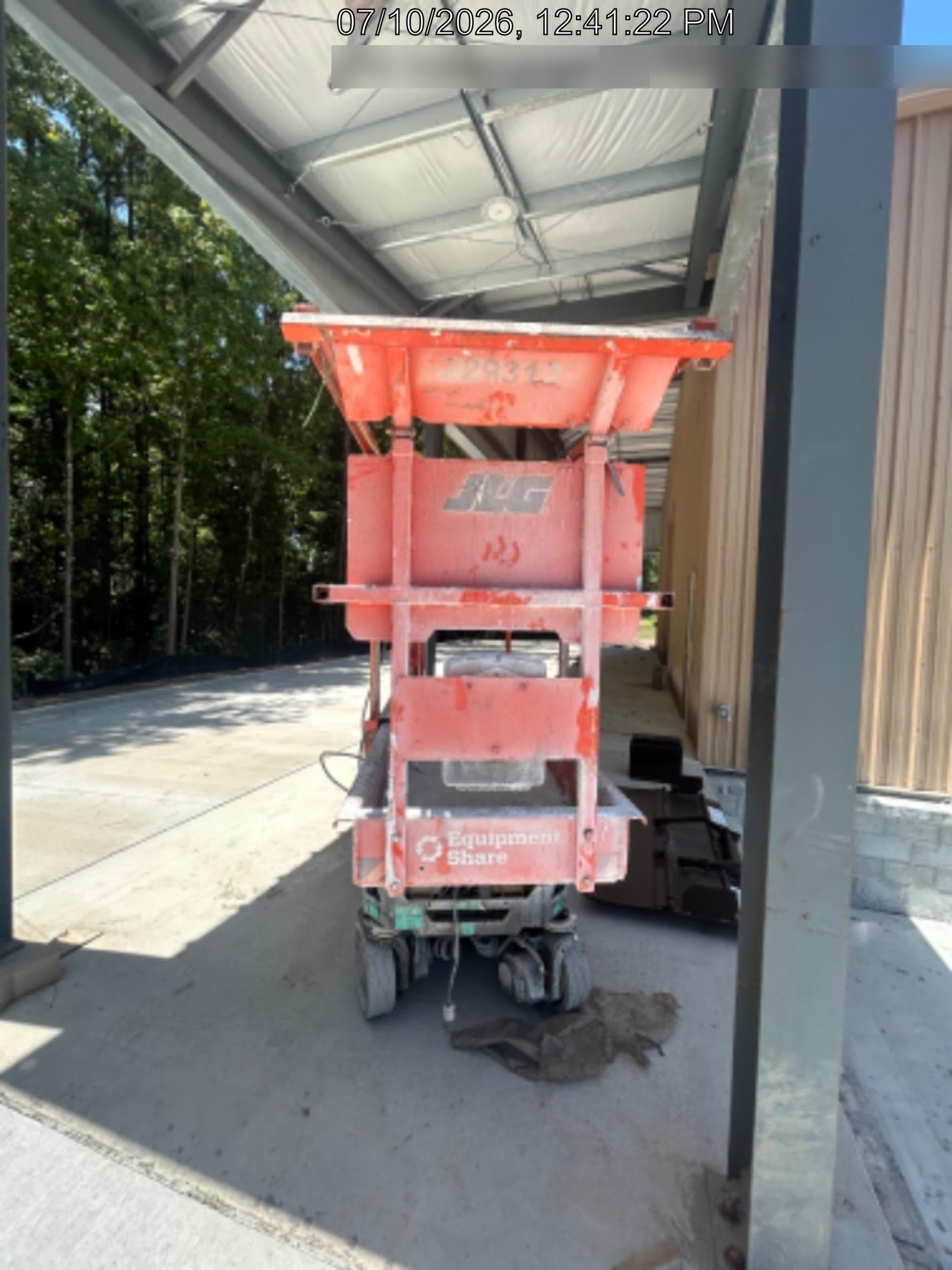 2022 JLG ES1932
