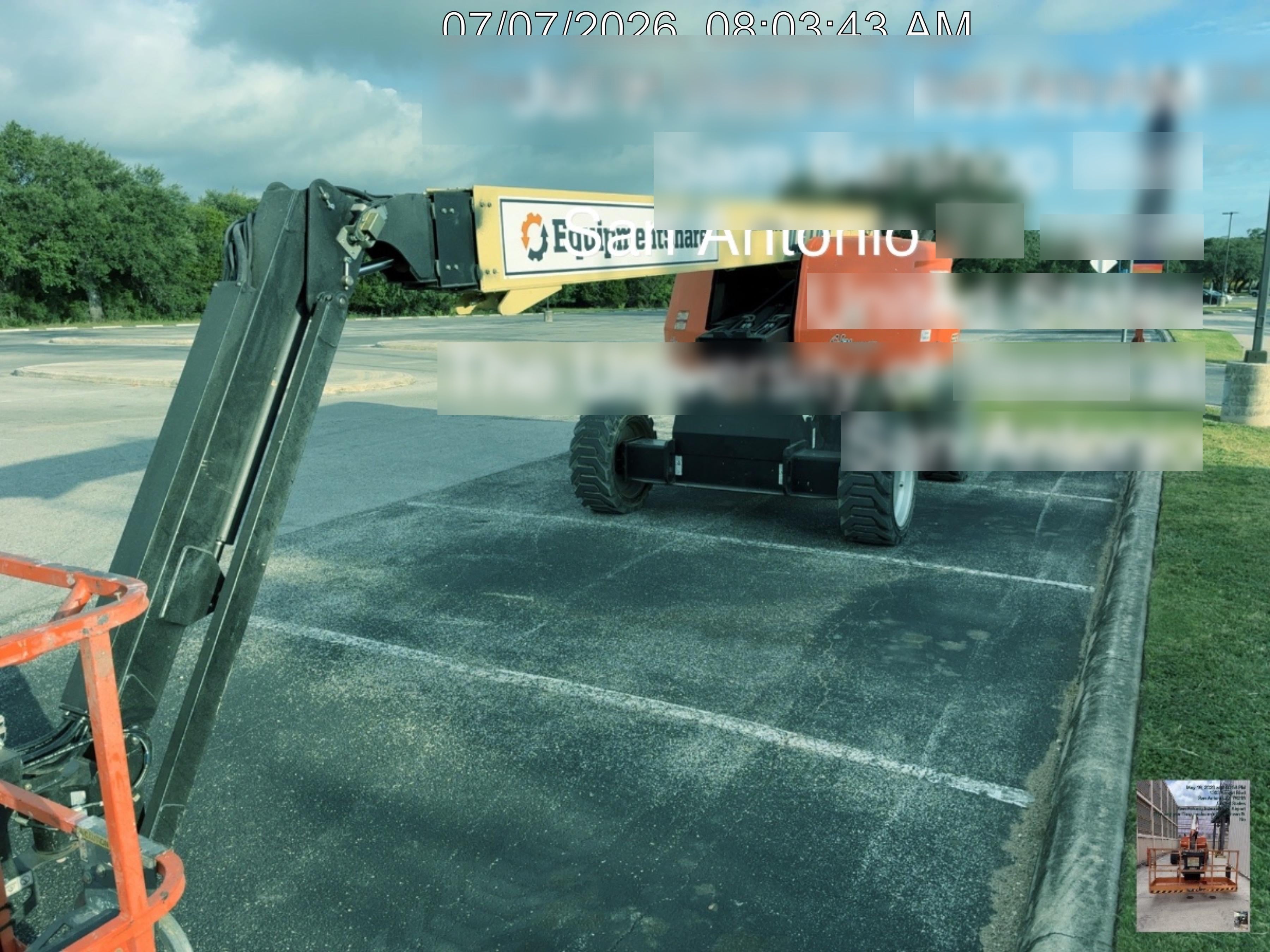 2023 JLG 660SJ
