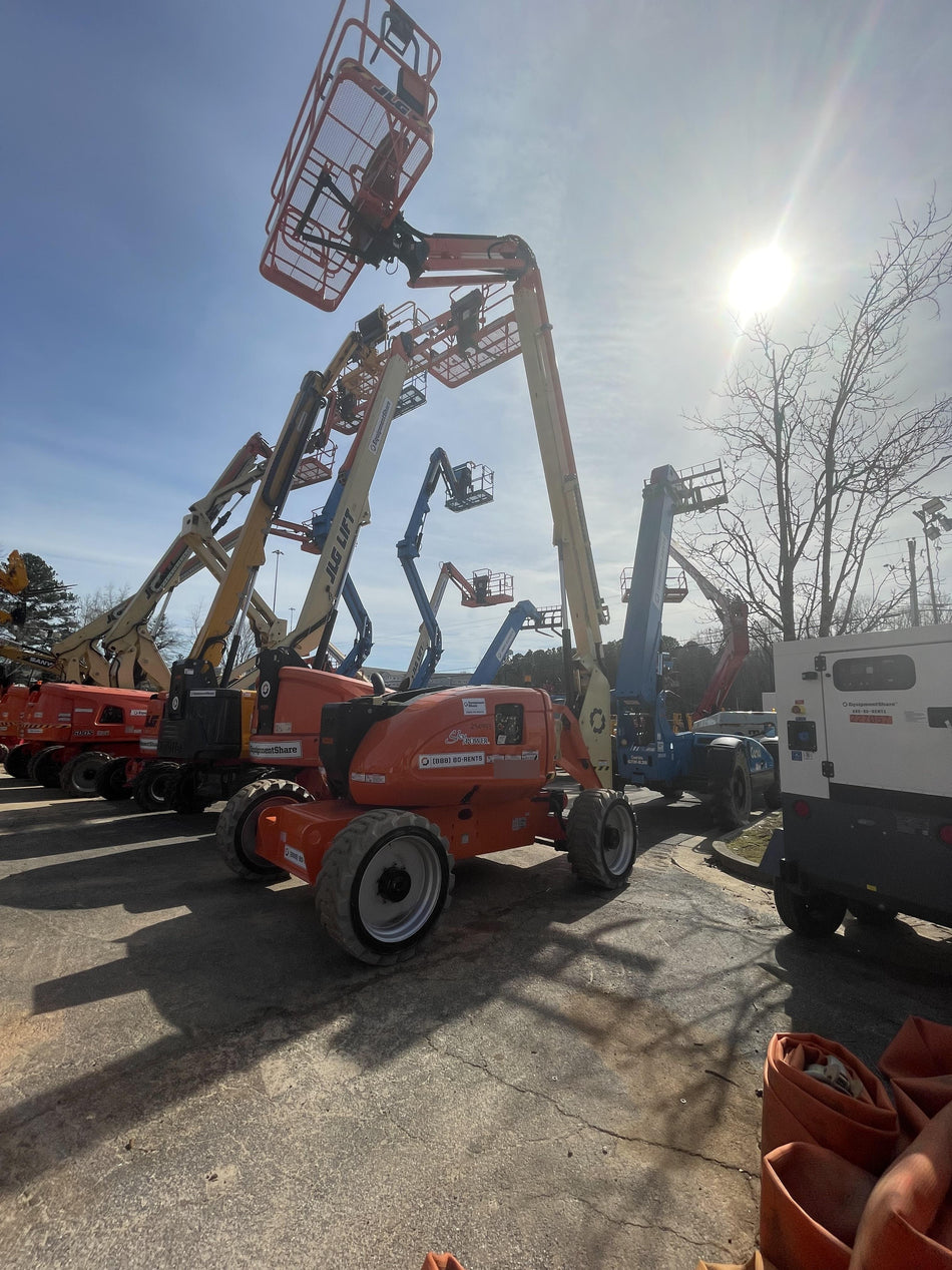 2023 JLG 600AJ