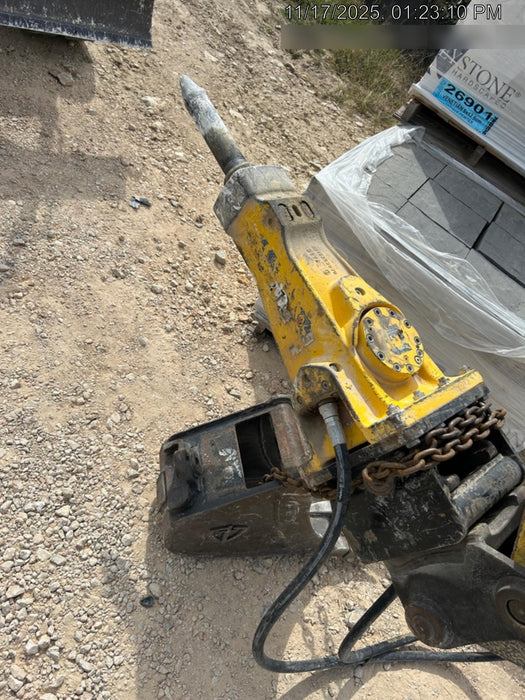 2018 Wacker Neuson EZ53 EZ53 12K Track Excavator, TRK,LGD,CNPY,PC, TRK,LGD,CNPY,PC, Manual QC, Hydraulic Thumb, Buckets: 24" , 18"