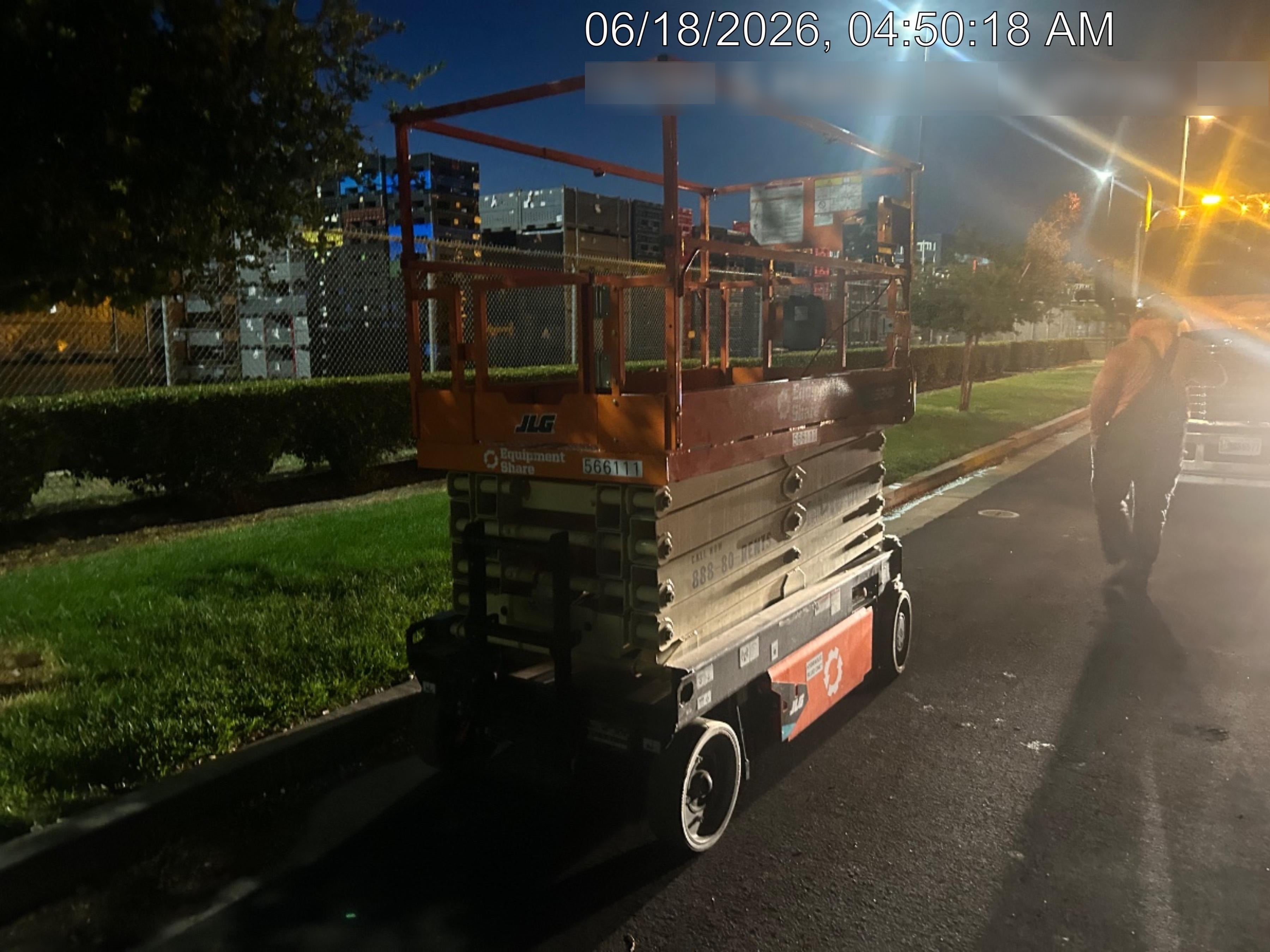 2025 JLG ES3246
