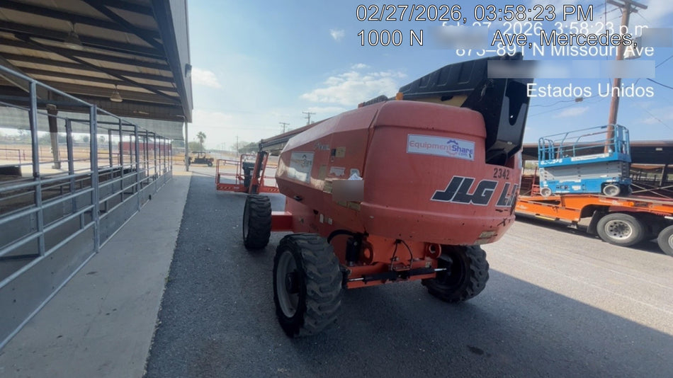 2017 JLG 660SJ