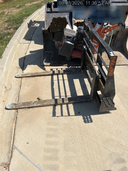 2024 ARROW MATERIAL HANDLING 72" Pallet Forks - Arrow