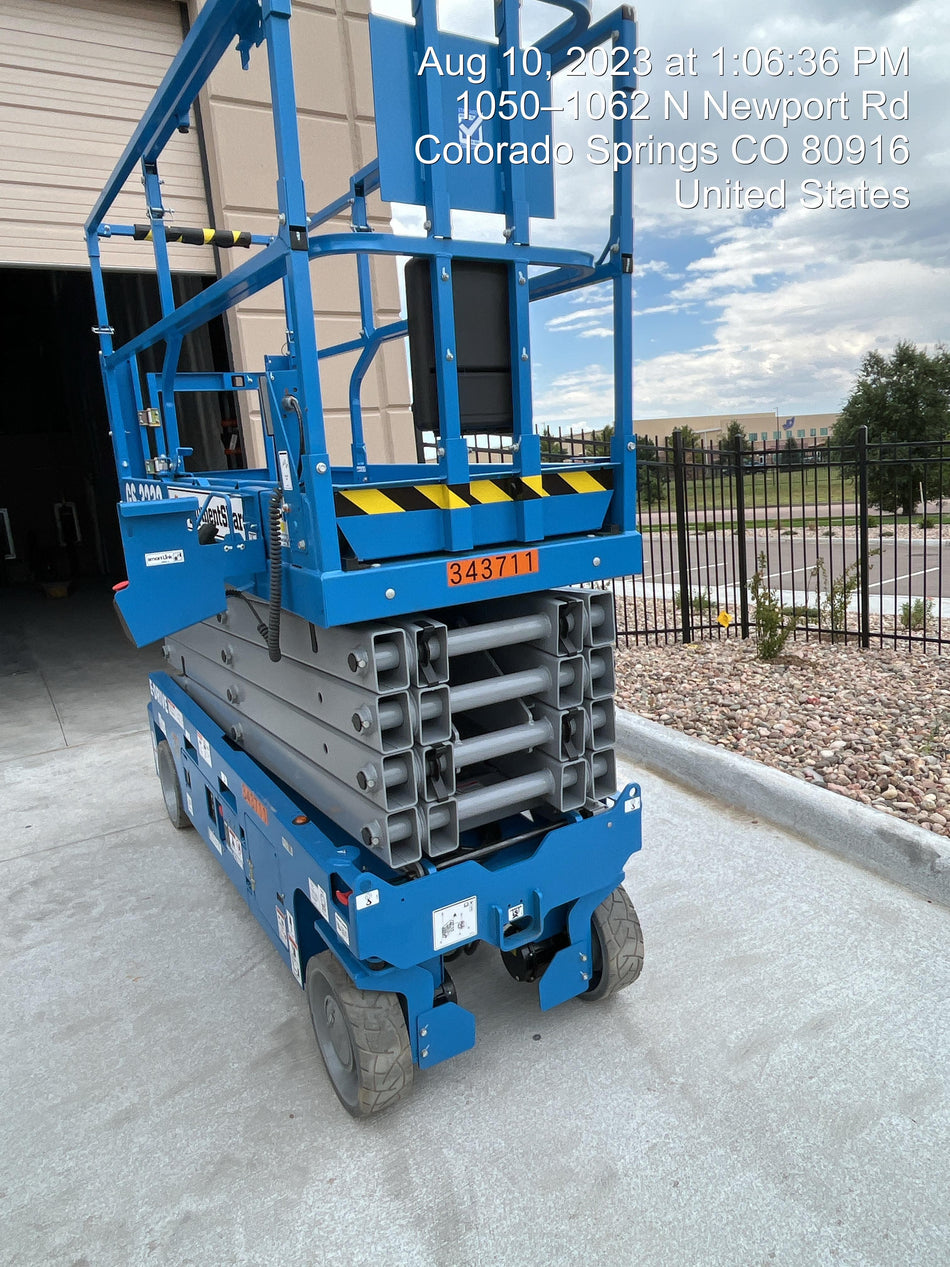 2023 GENIE GS-3232