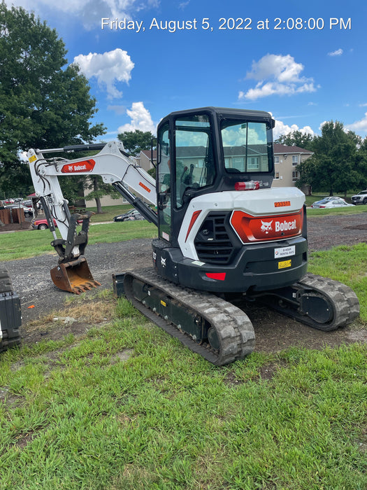 2022 Bobcat E50 Cab/Heat/Air, Rubber Tracks, Manual QC, Hydraulic Thumb