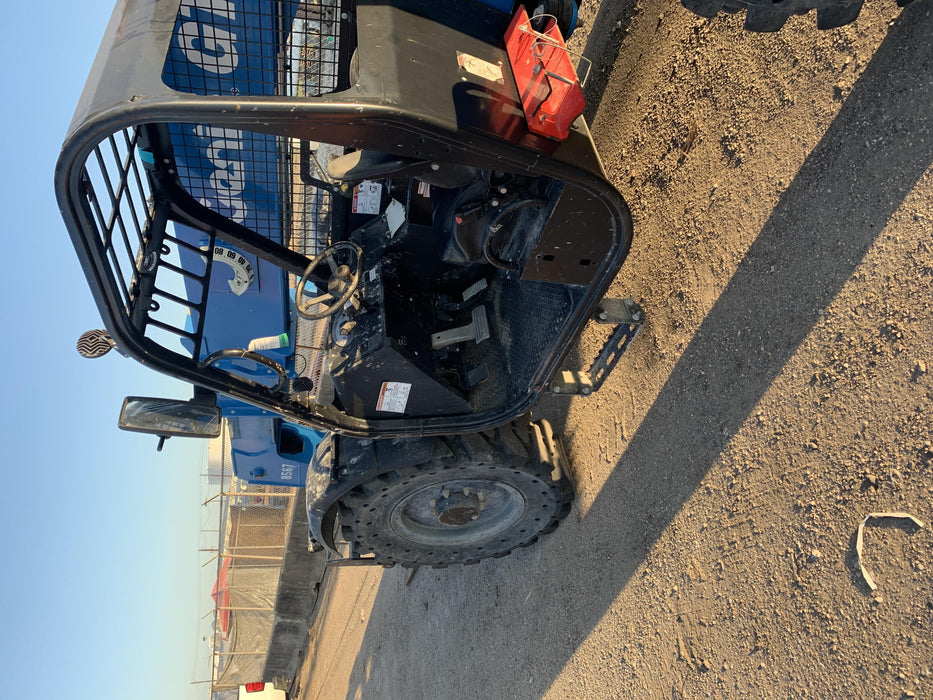 2018 Genie GTH-636 Genie GTH-636 w/Open ROPS, Solid Tires, Work Light/Beacon, 48" Carriage and Forks