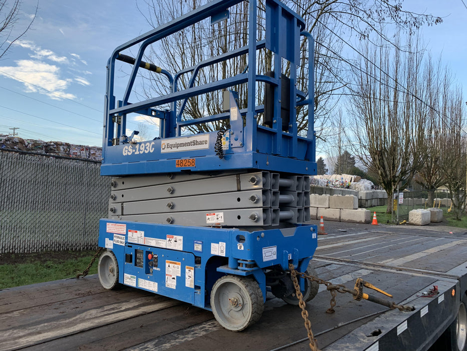 2019 Genie GS-1930 Half Height Swing Gate, 800W Inverter