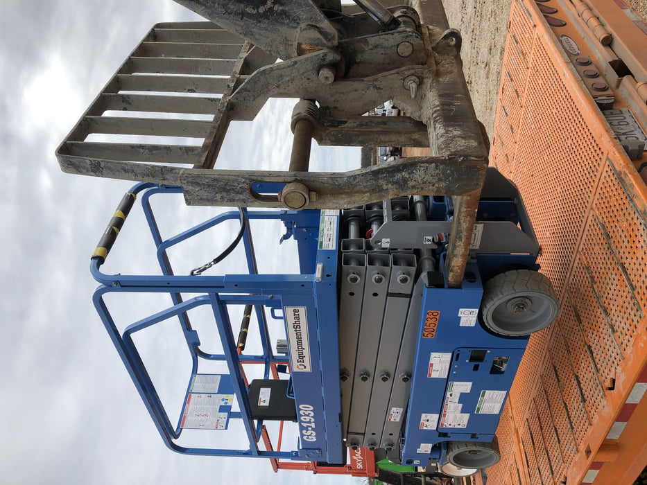 2019 Genie GS-1930 Fixed Rails with Chain Entry