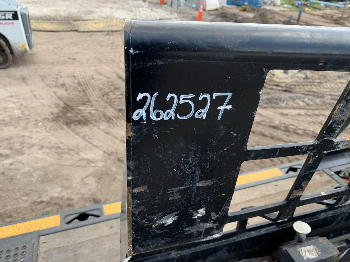 2022 ARROW MATERIAL HANDLING 48" Pallet Forks - Arrow