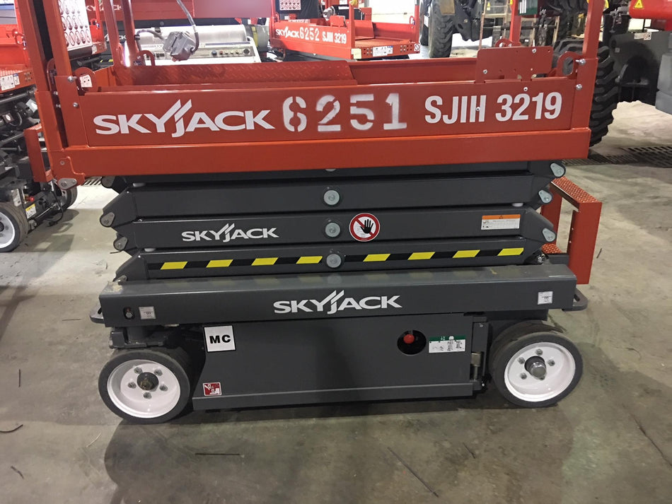 2017 Skyjack SJIII-3219 Skyjack SJ3219, Trojan Battery Set, Extended Warranty 5yr/5k hr