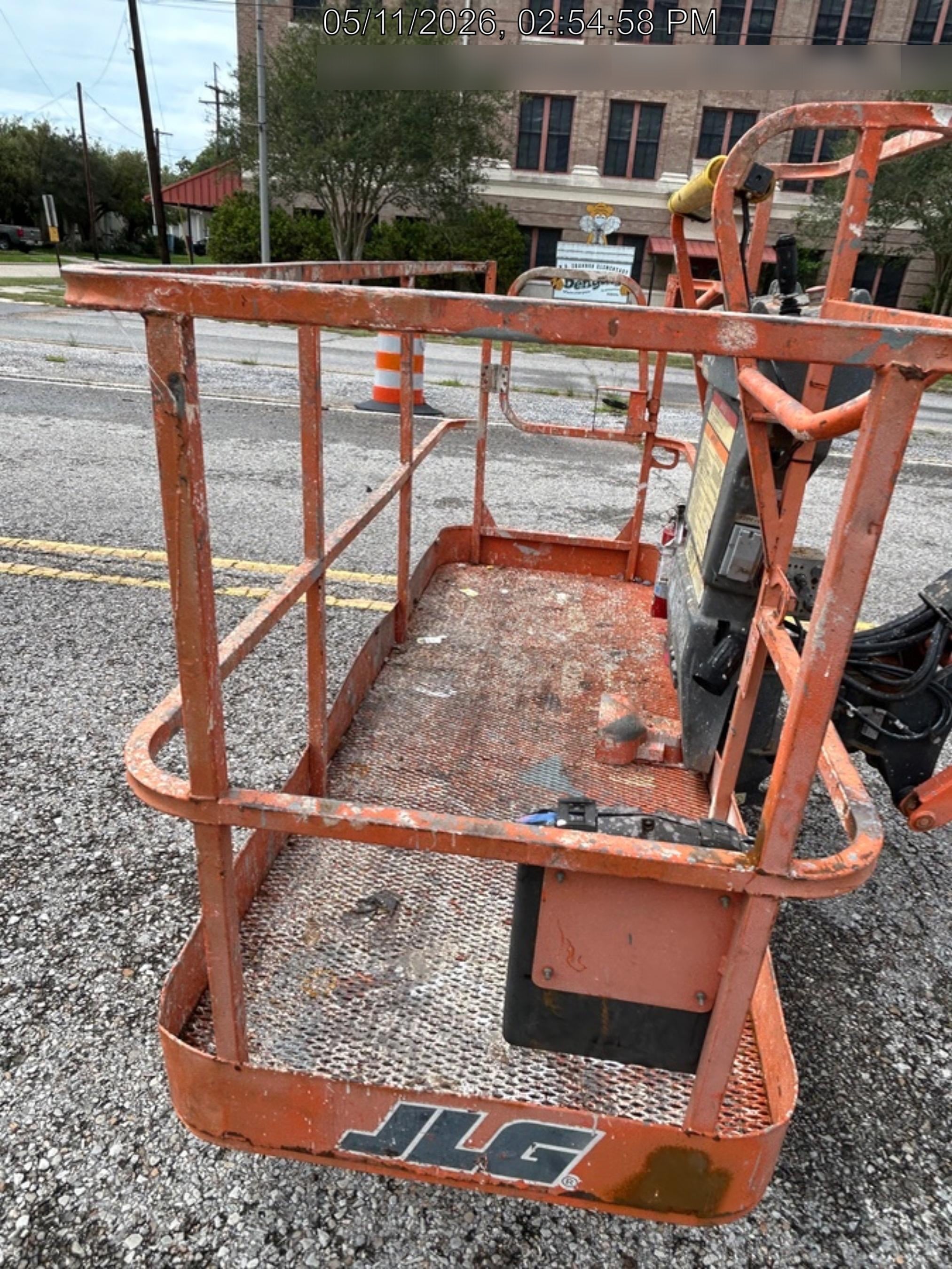 2019 JLG 660SJ