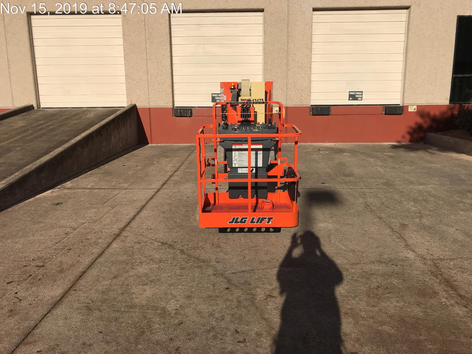 2019 JLG E300AJP