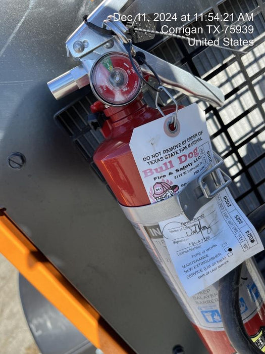 2024 Lincoln Electric Vantage 322 Welder Ready-Pak 3, Two wheel trailer, Fender and Light kit, Cable Rack, Orange