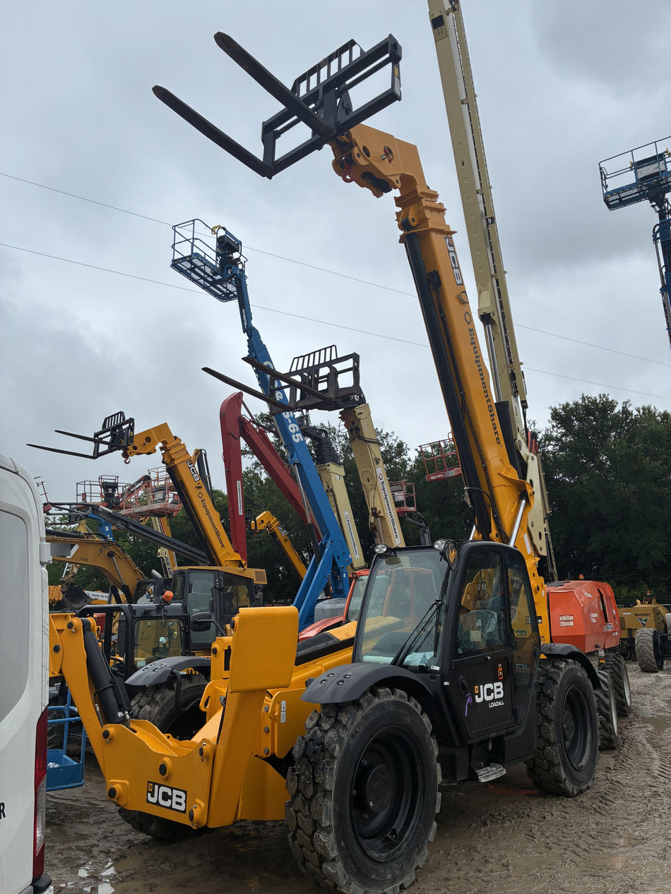 2026 JCB 512-56