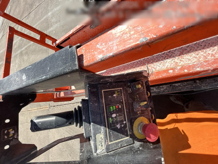 2021 JLG ES1932