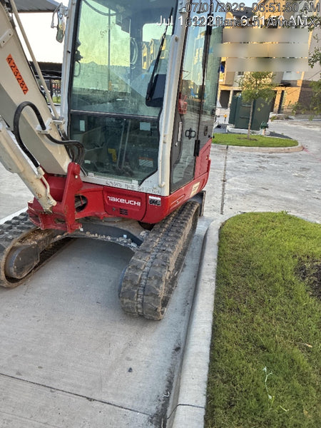 2024 TAKEUCHI TB235-2CR