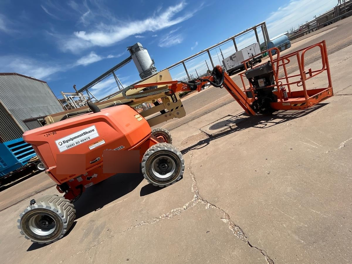 2021 JLG 450AJ