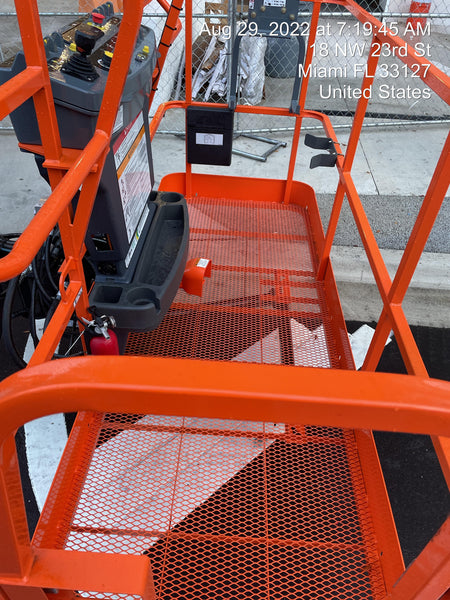 2022 JLG 660SJ