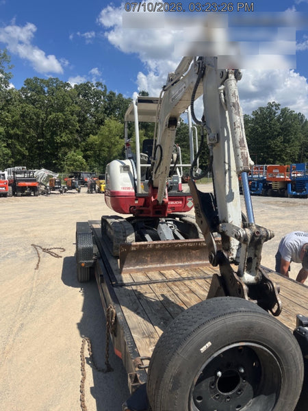 2022 TAKEUCHI TB235-2R