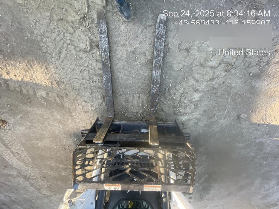 2021 PALADIN 48" Pallet Forks - Paladin