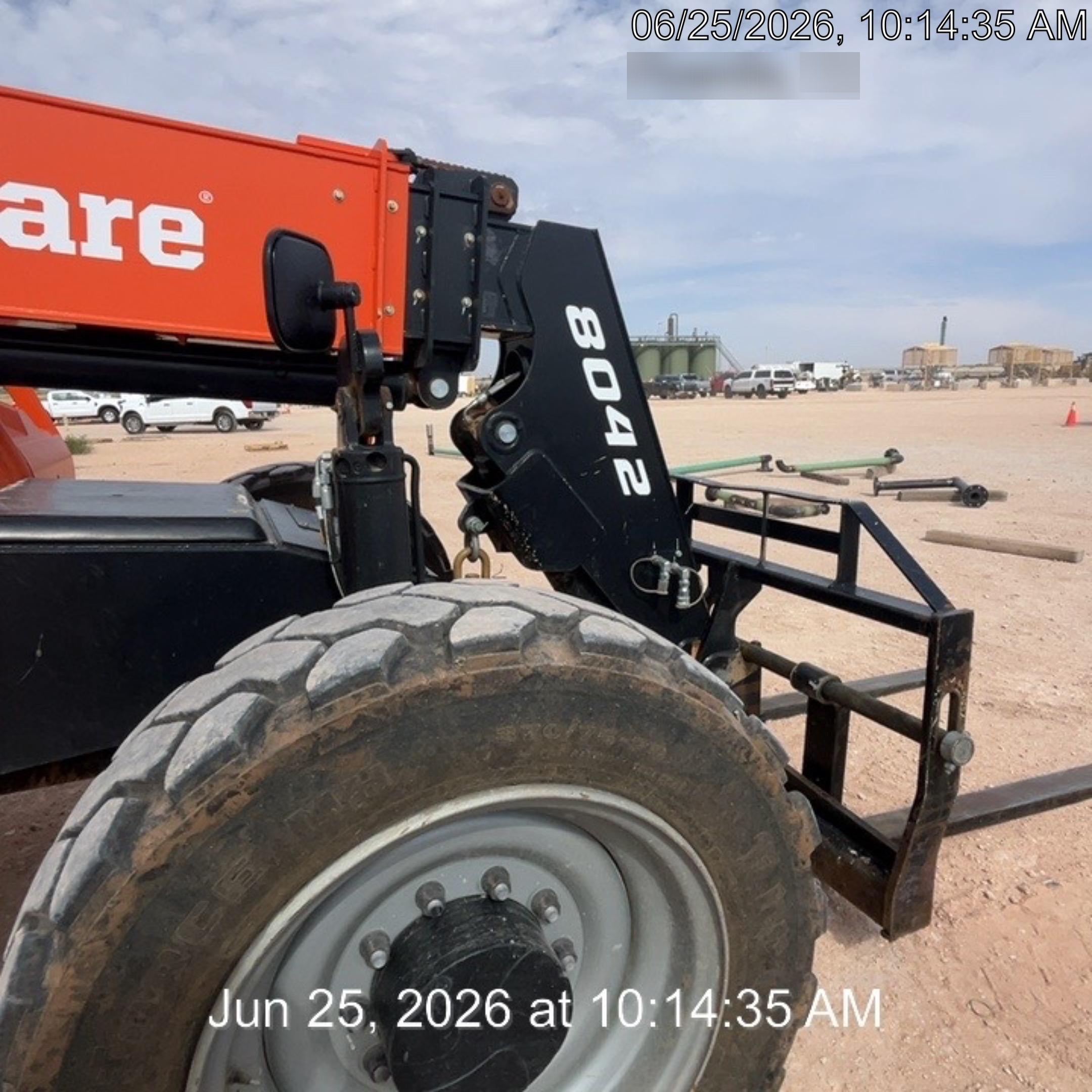 2023 SKYTRAK 8042