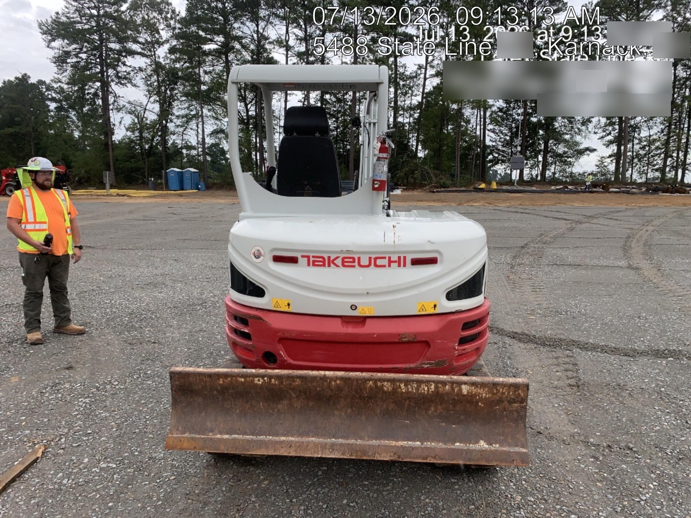 2022 TAKEUCHI TB250-2R