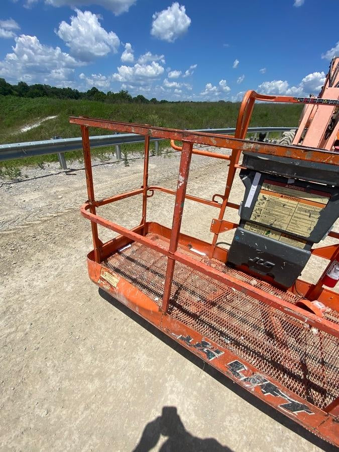 2010 JLG 860SJ