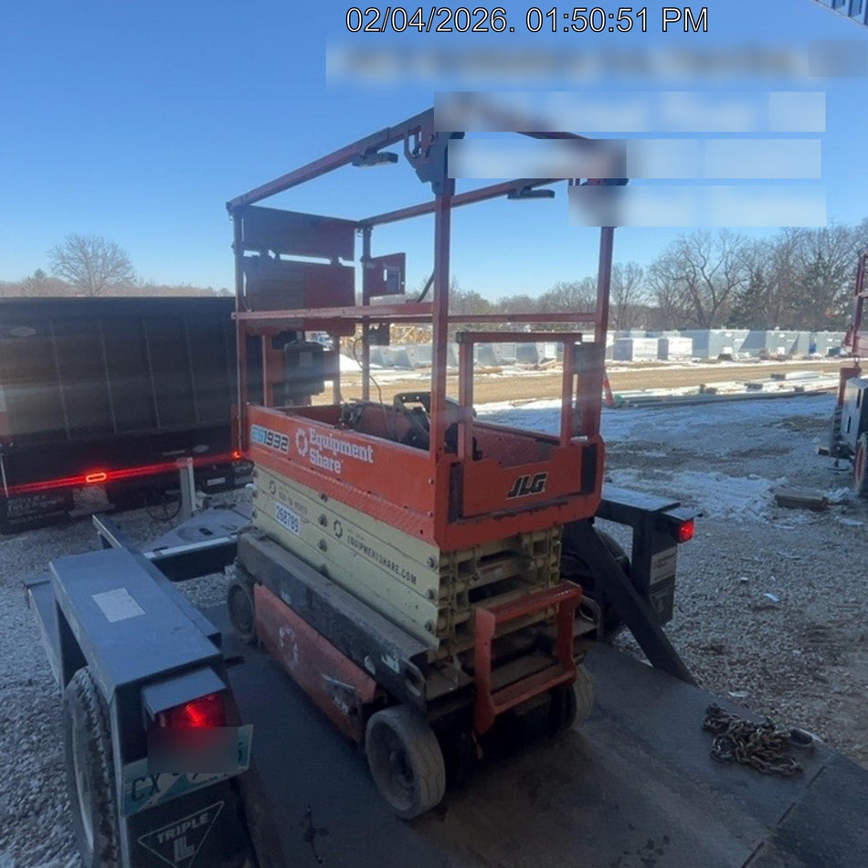 2022 JLG ES1932