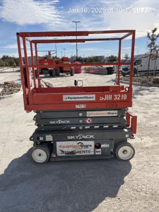 2018 SKYJACK SJIII-3219