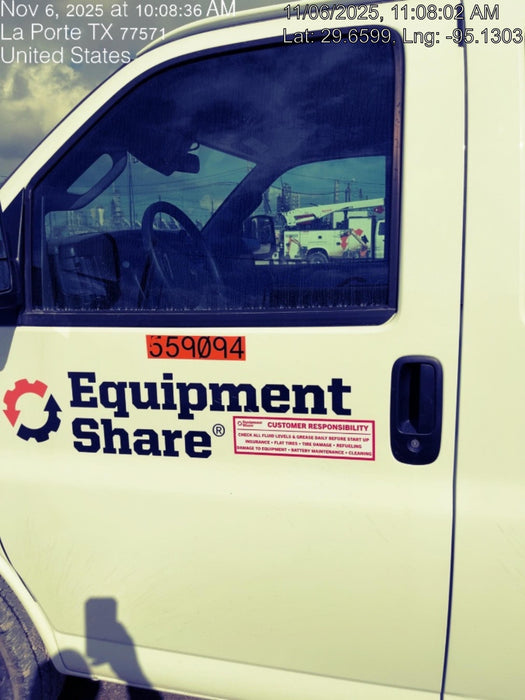 2025 CHEVROLET Express Van - Rental